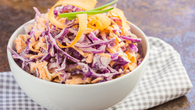 Salada de repolho com creme de leite