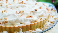Torta de pêssego com avelã e coco