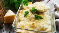 Bacalhau com batatas e molho branco