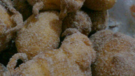 Bolinhos fritos para o café