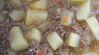 Carne moída com batata rápida e saborosa