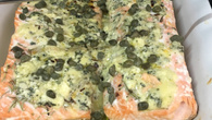 Salmão assado com gorgonzola