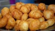 Bolinho de mandioca crocante