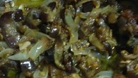 Antepasto de berinjela de microondas