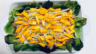 Salada de Kani com Manga