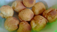 Bolinhos fritos de leite condensado