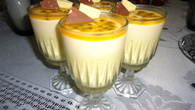 Mousse de maracujá com ganache de chocolate branco