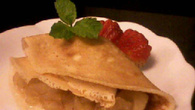 Crepe com doce de maçã