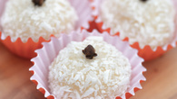 Beijinho de leite de coco