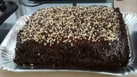 Bolo delícia brigadeiro e beijinho