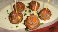 Bolinho de carne moída assado