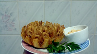 Blooming onion (cebola tipo outback)