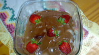 Sobremesa de morango com chocolate