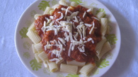 Macarrão com molho de atum
