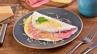 Tapioca com queijo e presunto