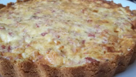 Quiche de queijo e presunto com massa de bolacha água e sal