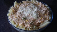 Macarrão com molho de frango cremoso