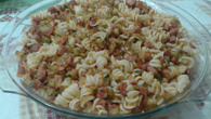 Fusilli com abobrinha e calabresa