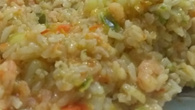 Risoto de arroz integral com camarão