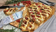 Focaccia de cream cheese e tomates confit