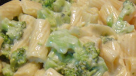 Macarrão com brócolis e requeijão (a sua escolha)