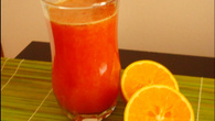 Suco de laranja com morango