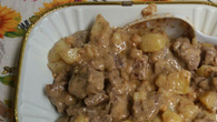 Carne ao molho com batata