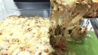 Batatas bolinha gratinadas com cebola na manteiga e atum