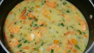 Camarão ao molho de coco com legumes
