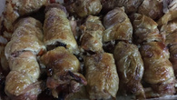 Coxa e sobrecoxa de frango recheada