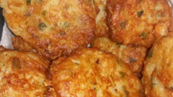 Bolinho de arroz com queijo