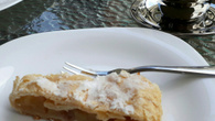 Strudel de maçã com massa folheada