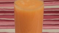 Vitamina de Ades maçã com cenoura
