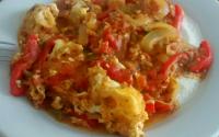 Moqueca de ovo com sardinha