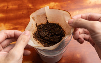 4 utilidades incríveis da borra de café na cozinha