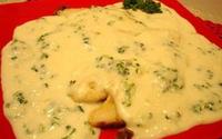 Peixe assado ao molho de iogurte e ricota