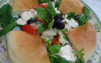 Salada de feijão branco com rúcula