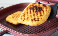 Pão de queijo macio de 10 minutos: como fazer receita de frigideira de apenas 5 ingredientes para um lanche rápido