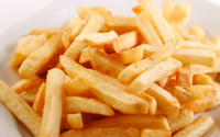 Não perco mais horas fritando batatas, eu as coloco no micro-ondas e elas ficam como as de um restaurante