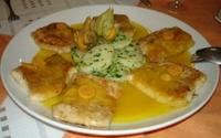 Linguado ao molho de Physalis