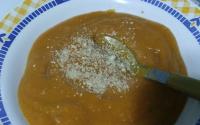 Sopa de abóbora com batata