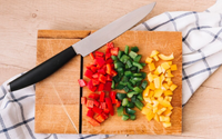 Como fatiar alimentos até ficarem bem finos? Este acessório inusitado é a solução