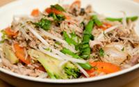 Arroz Chop Suey: receita fácil para incrementar o arroz esquecido na geladeira