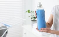 Nem incenso, nem aromatizadores caros: como manter o banheiro sempre cheiroso com um truque econômico
