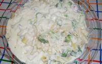 Macarrão com brócolis e creme branco