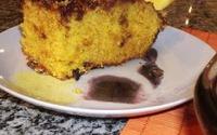 Bolo de cenoura, laranja, iogurte, aveia e mel