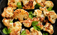 A minha couve-flor na airfryer sempre queimava até que aprendi essa receita para grelhar na fritadeira sem passar do ponto