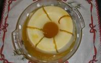 Mousse de jaca com calda de laranja
