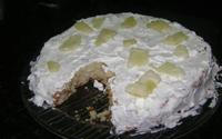 Bolo de abacaxi recheado