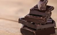 Os amantes de chocolate amargo devem ter ciência sobre esses possíveis riscos à saúde